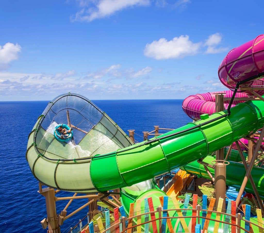 storm surge on star of the seas
