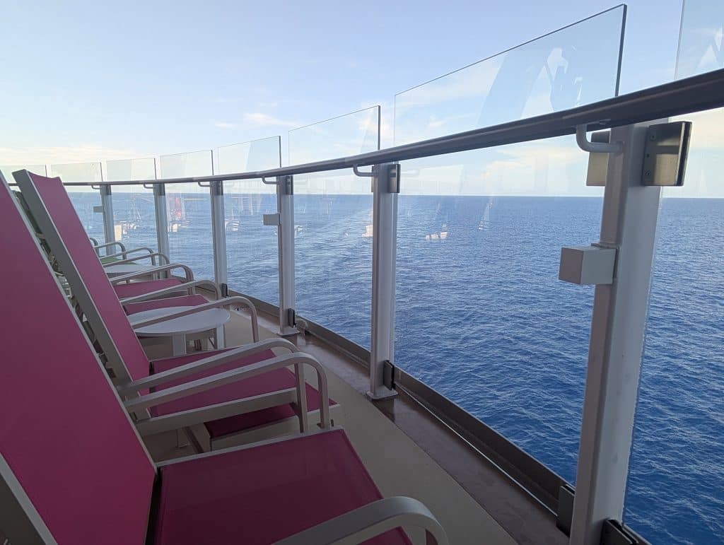 star of the seas chairs in surfside