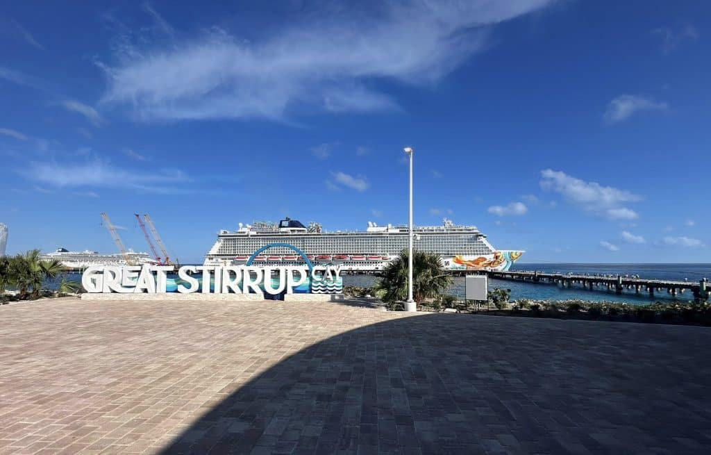 norwegian getaway at great stirrup cay pier