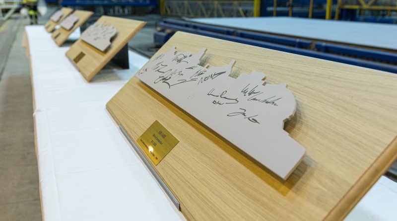 signed icon class ships