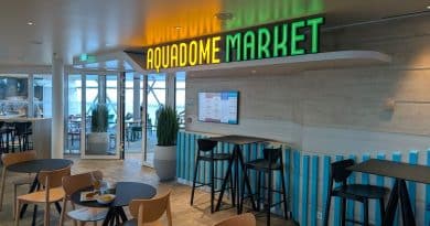 aquadome market entrance