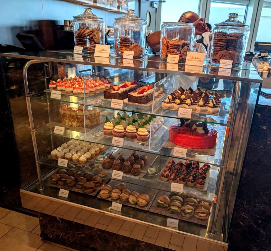 cafe al bacio snacks