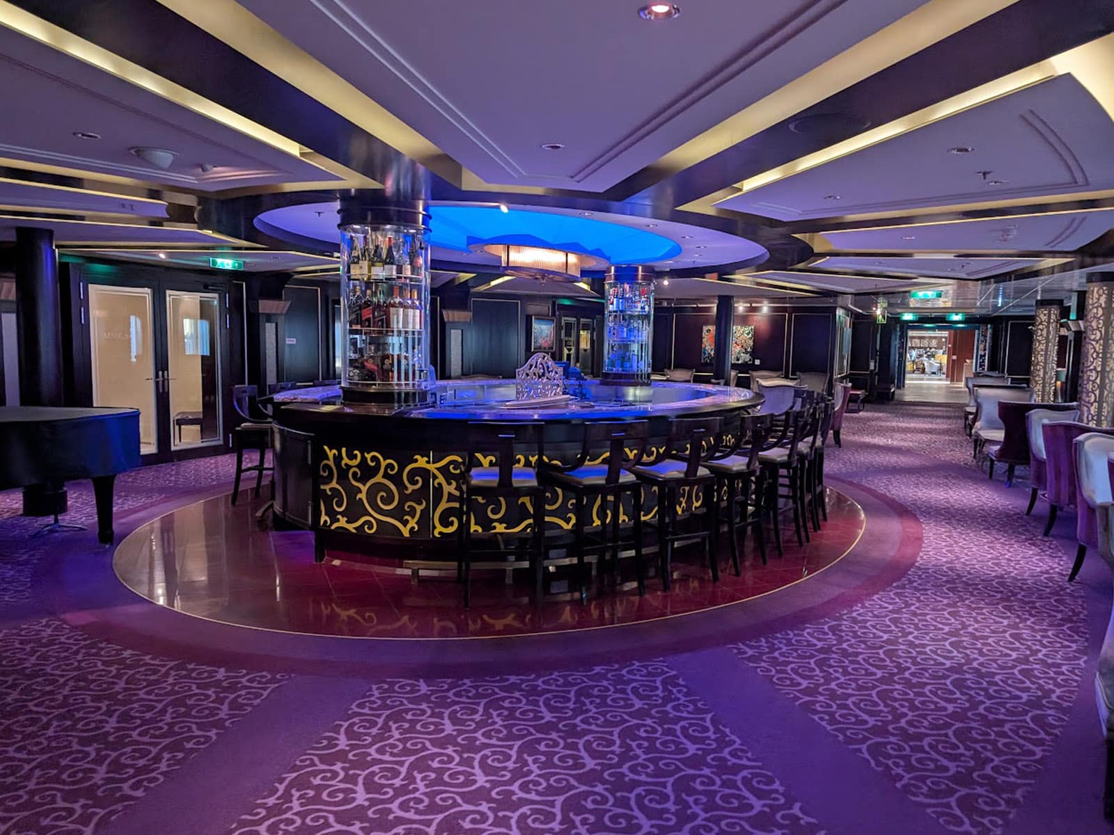 Celebrity's Ensemble Lounge