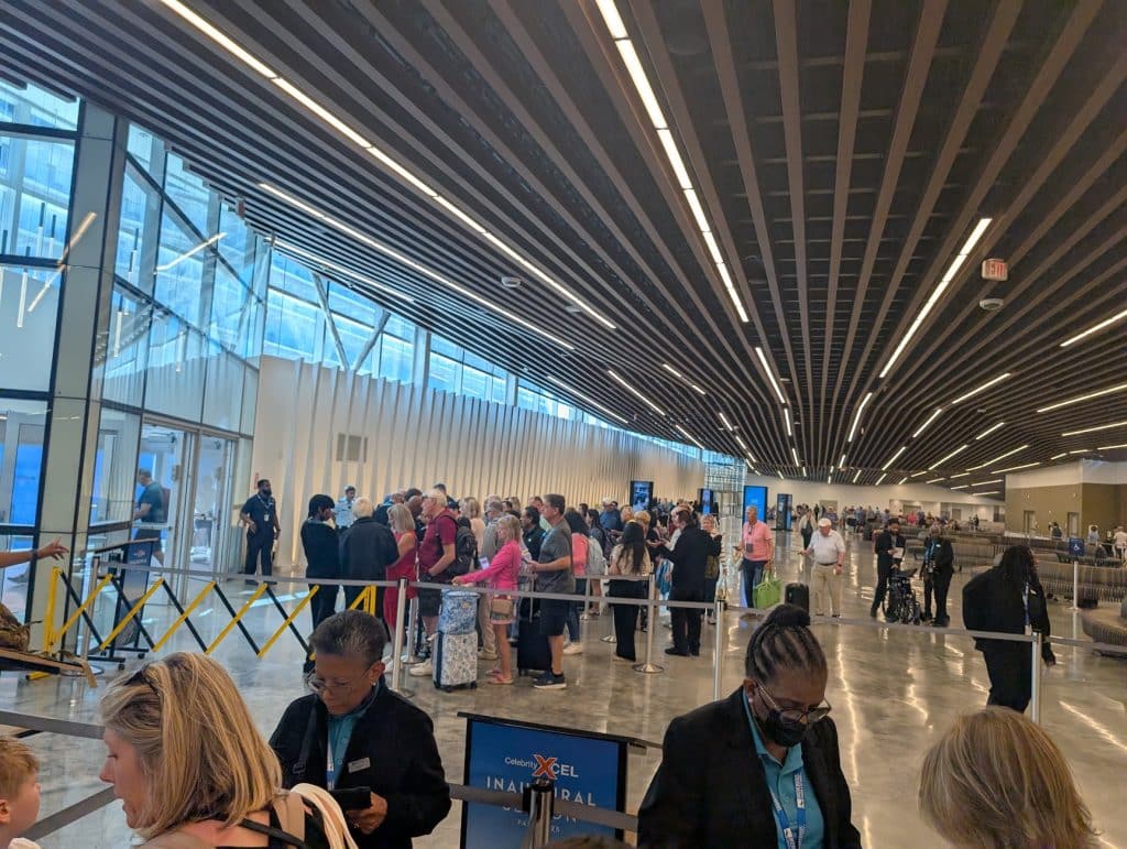 port everglades terminal 25 waiting room