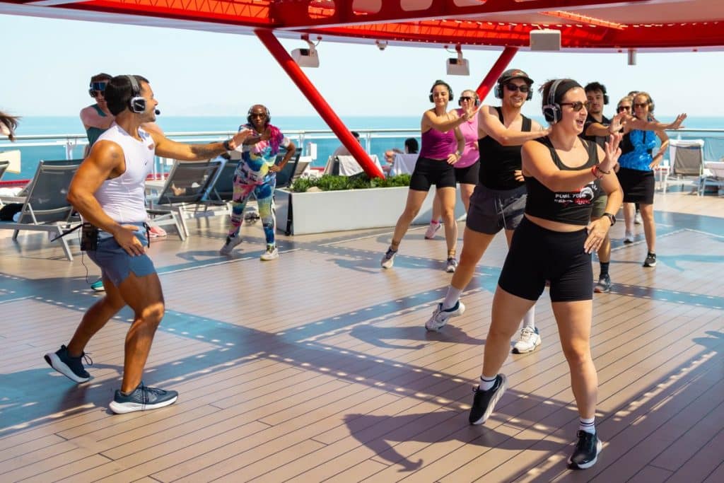 silent sweat valiant lady workout class