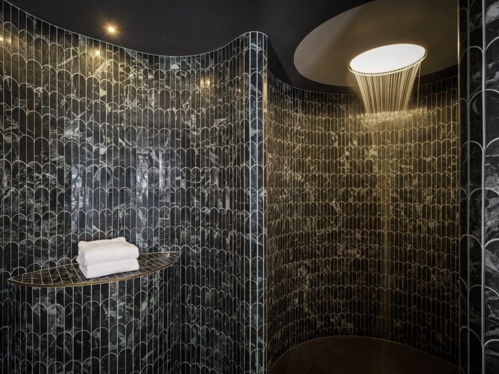 experiential showers on Norwegian jade