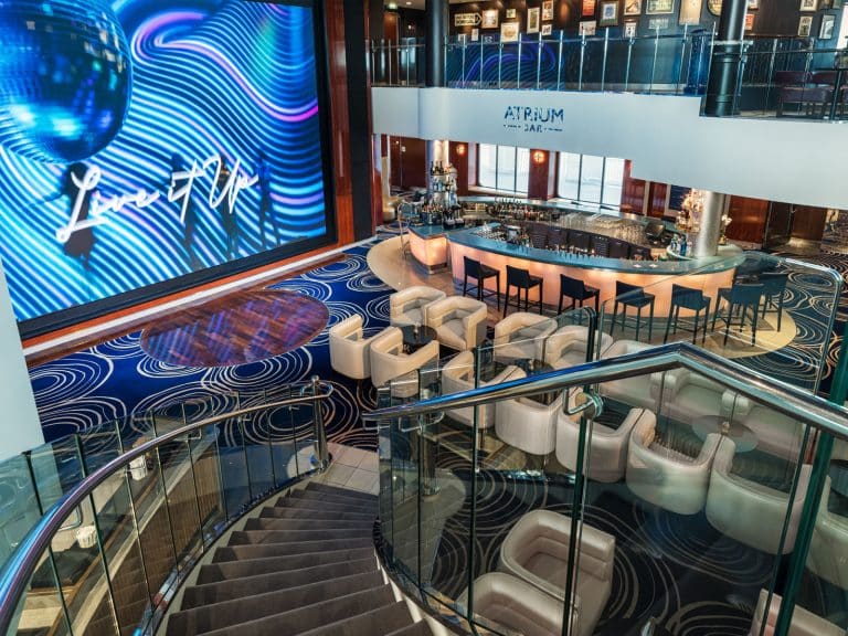 norwegian pearl atrium
