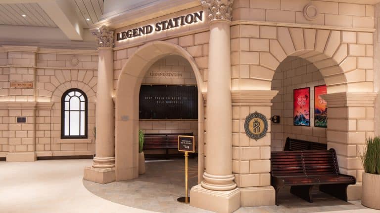 Royal Caribbean's Royal Railway - Legend Station