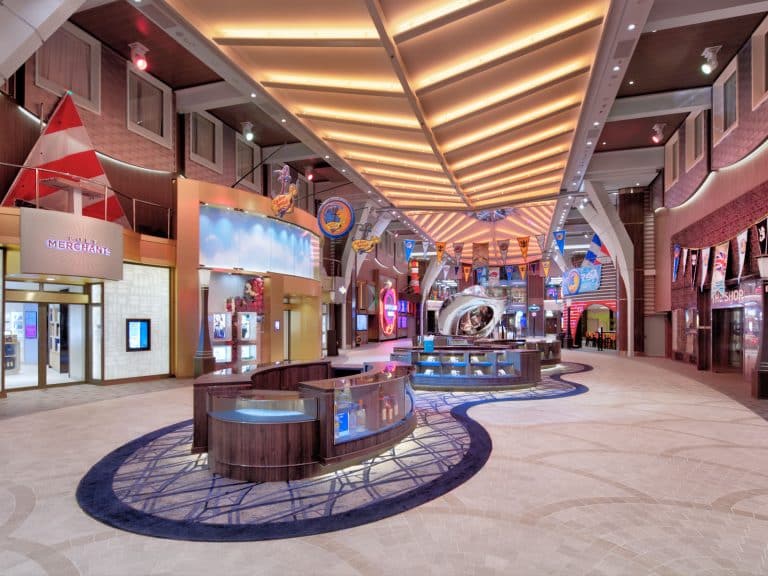 royal caribbean wonder of the seas royal promenade