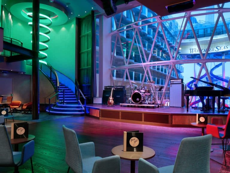 Music Hall on the Wonder of the Seas