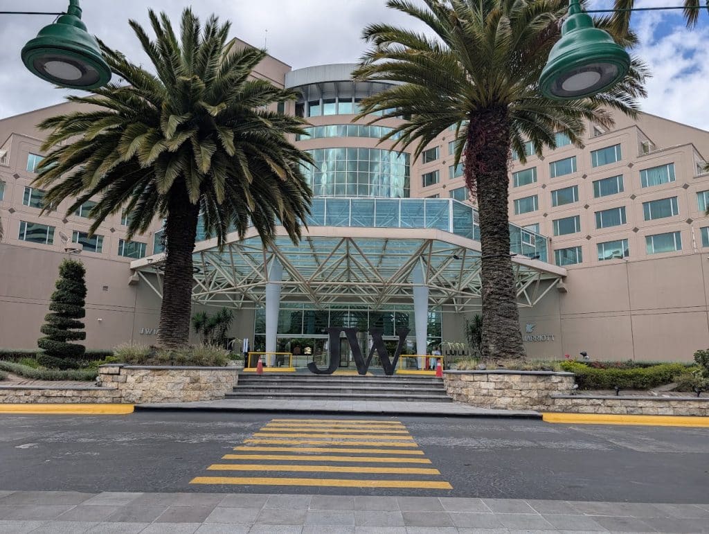 jw marriot quito entrance
