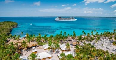 msc opera at catalina sugar beach