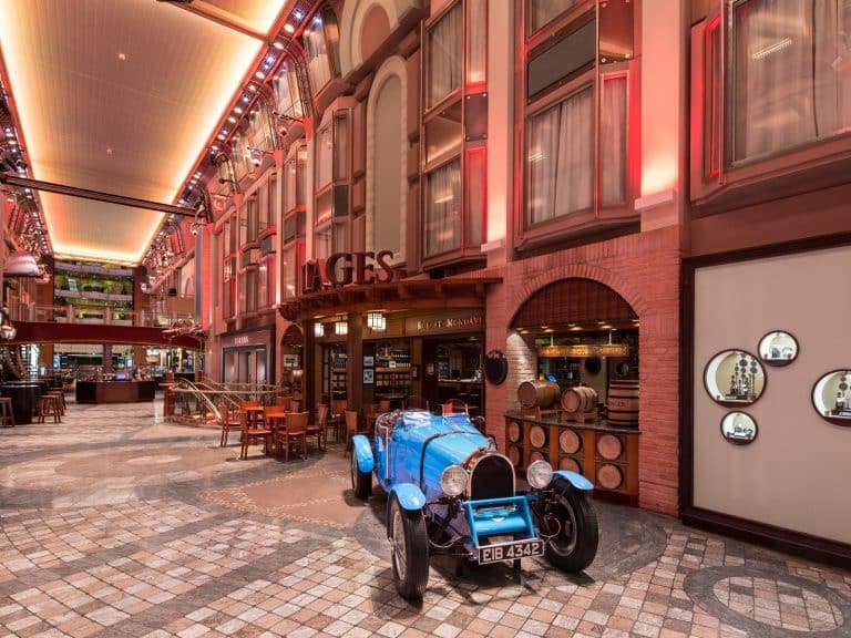 royal caribbean navigator of the seas royal promenade