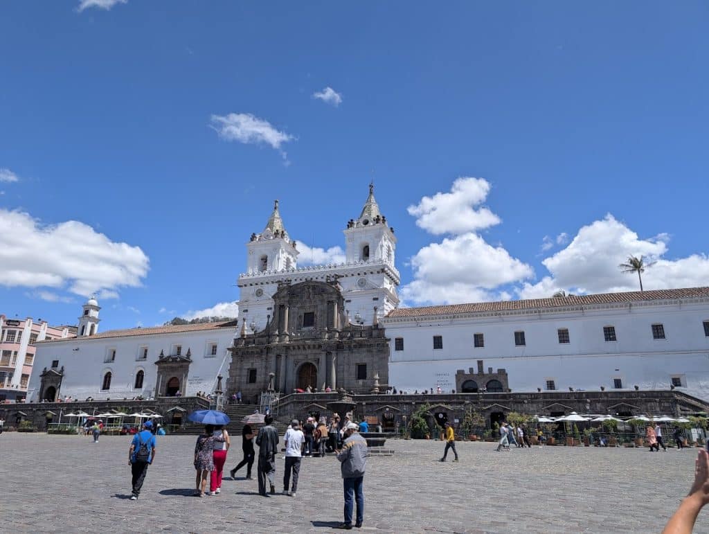church and convent san francisco quito outside